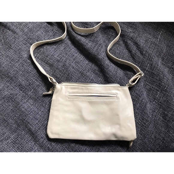 • Beige crossbody • built in cardholder - Picture 2 of 7